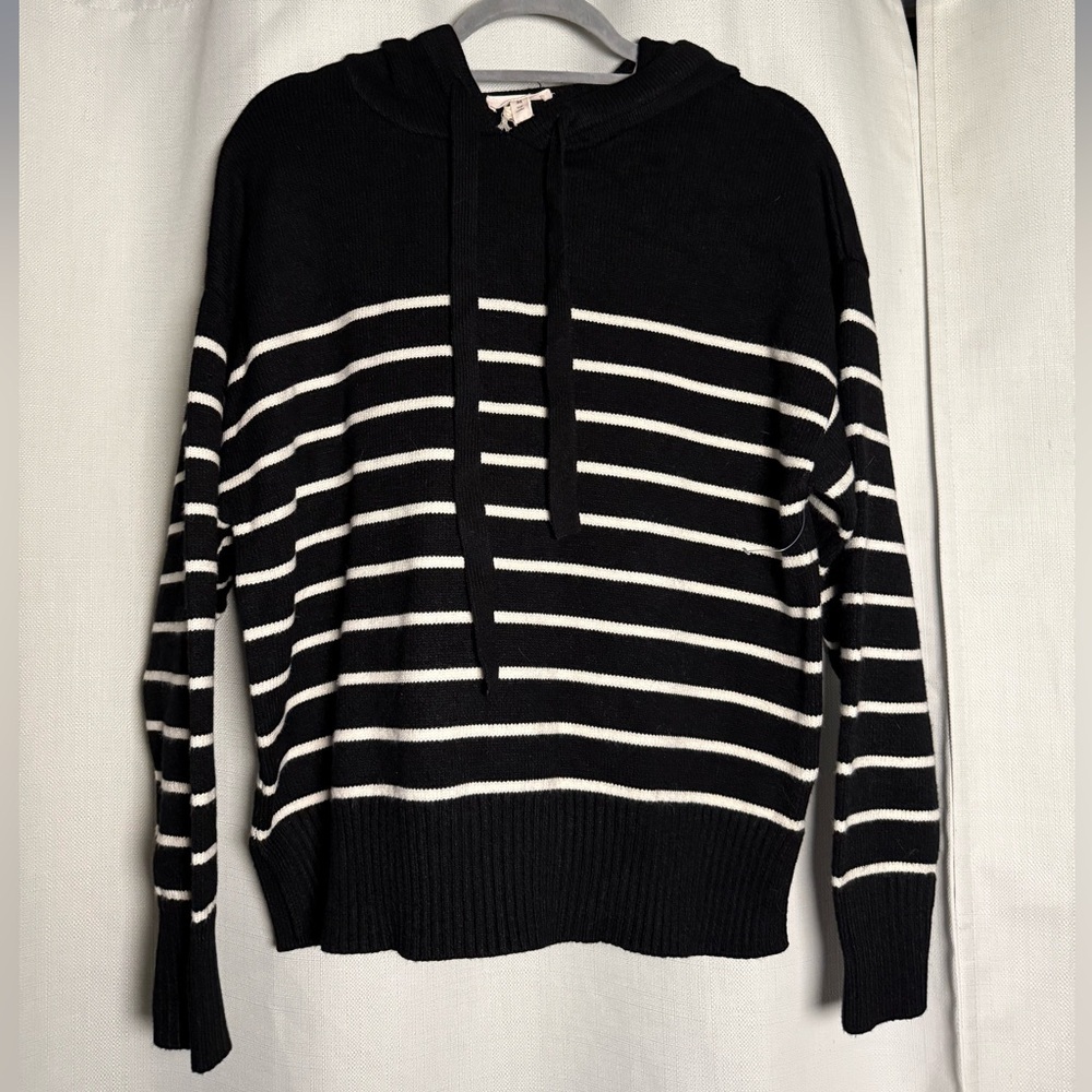 Como Vintage Stripe Hooded Sweater in Jet Black and White Cloud Dancer Size Med - Picture 8 of 8